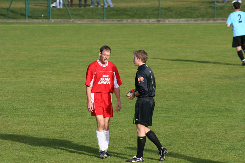 gal/08. Spieltag- SV Reischach-Rasen/2006-10-24 - SVR gg. Rasen-Antholz 104.jpg